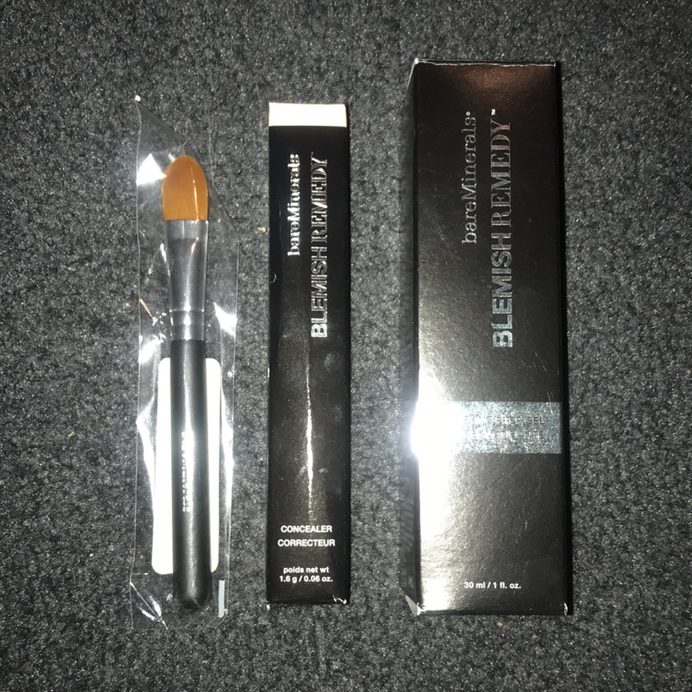 BareMinerals blemish remedy primer and concealer